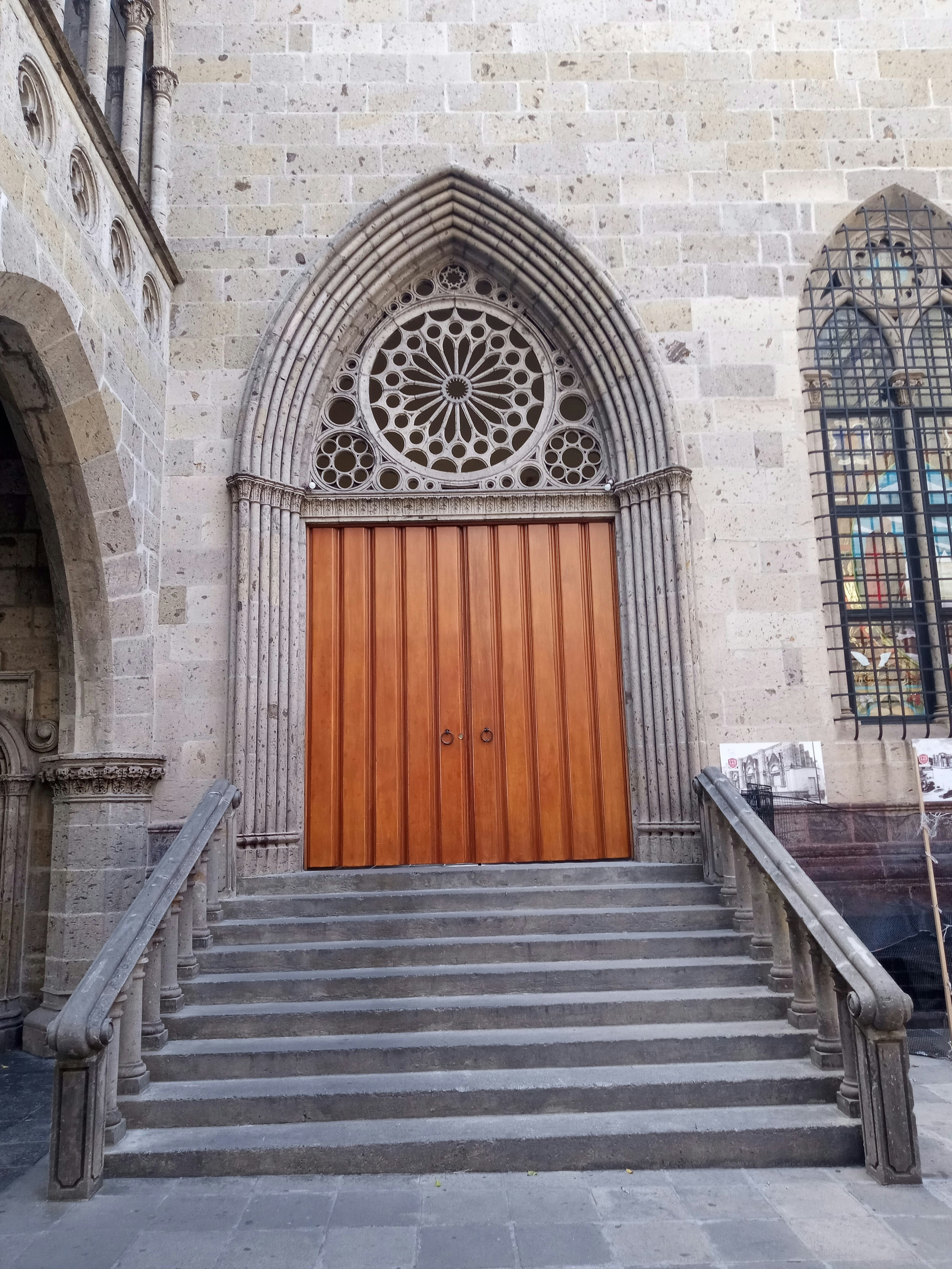 Hugo esparza p7r Q4 Pl Ln2o unsplash